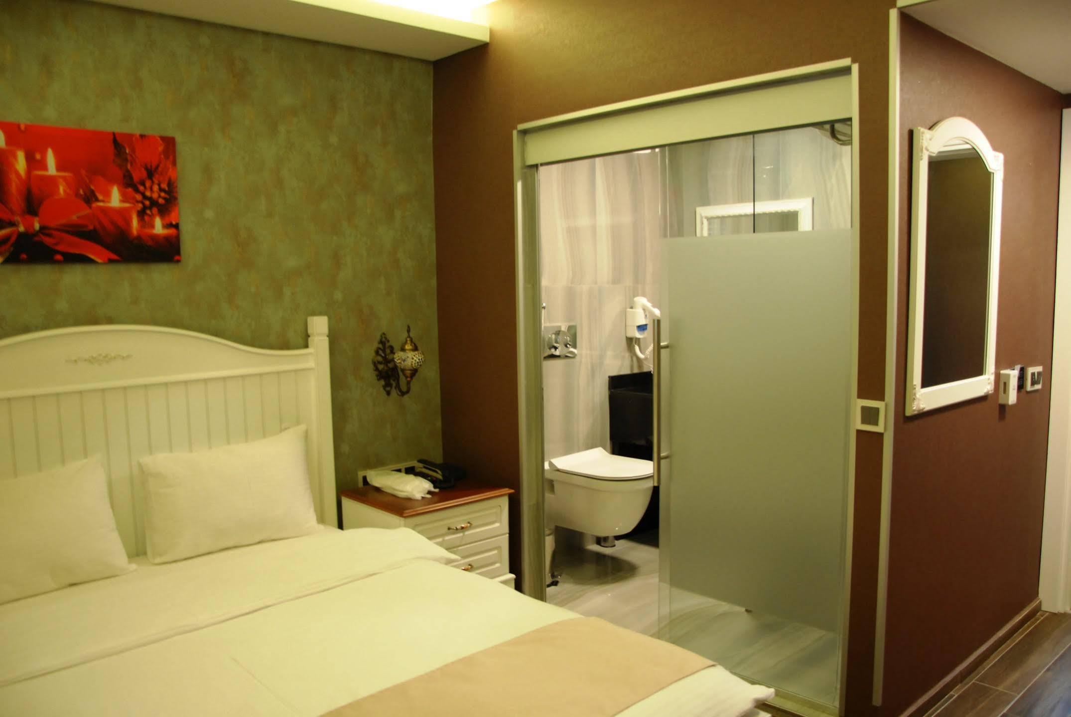 Trilye Kaplan Hotel Mudanya Buitenkant foto